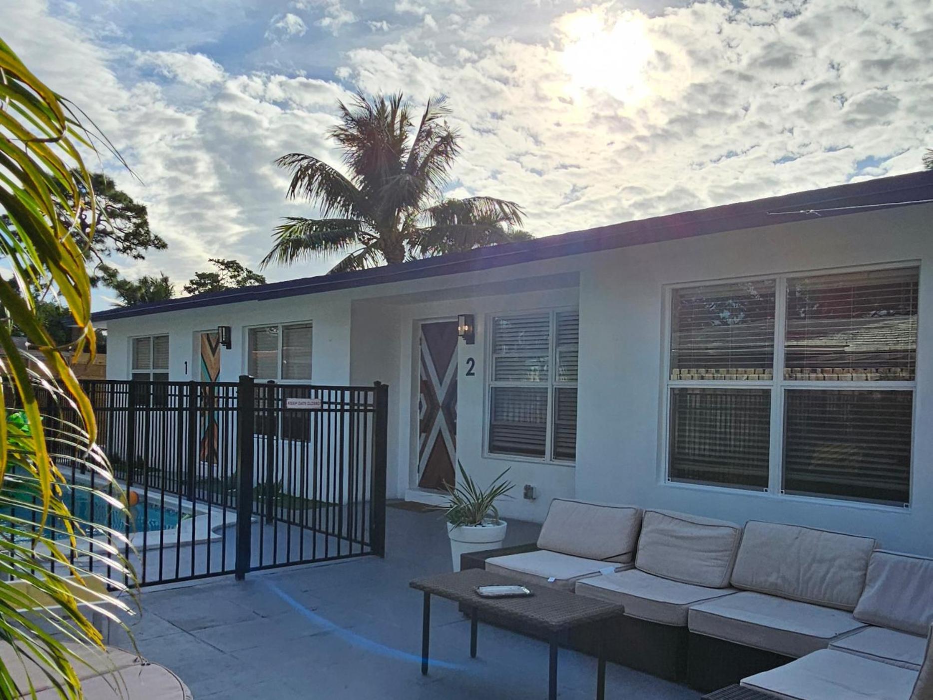 Equipped House W Pool & Patios, Near The Beaches, Prime Location- Ideal For Small Families, Coastal Haven Форт-Лодердейл Екстер'єр фото