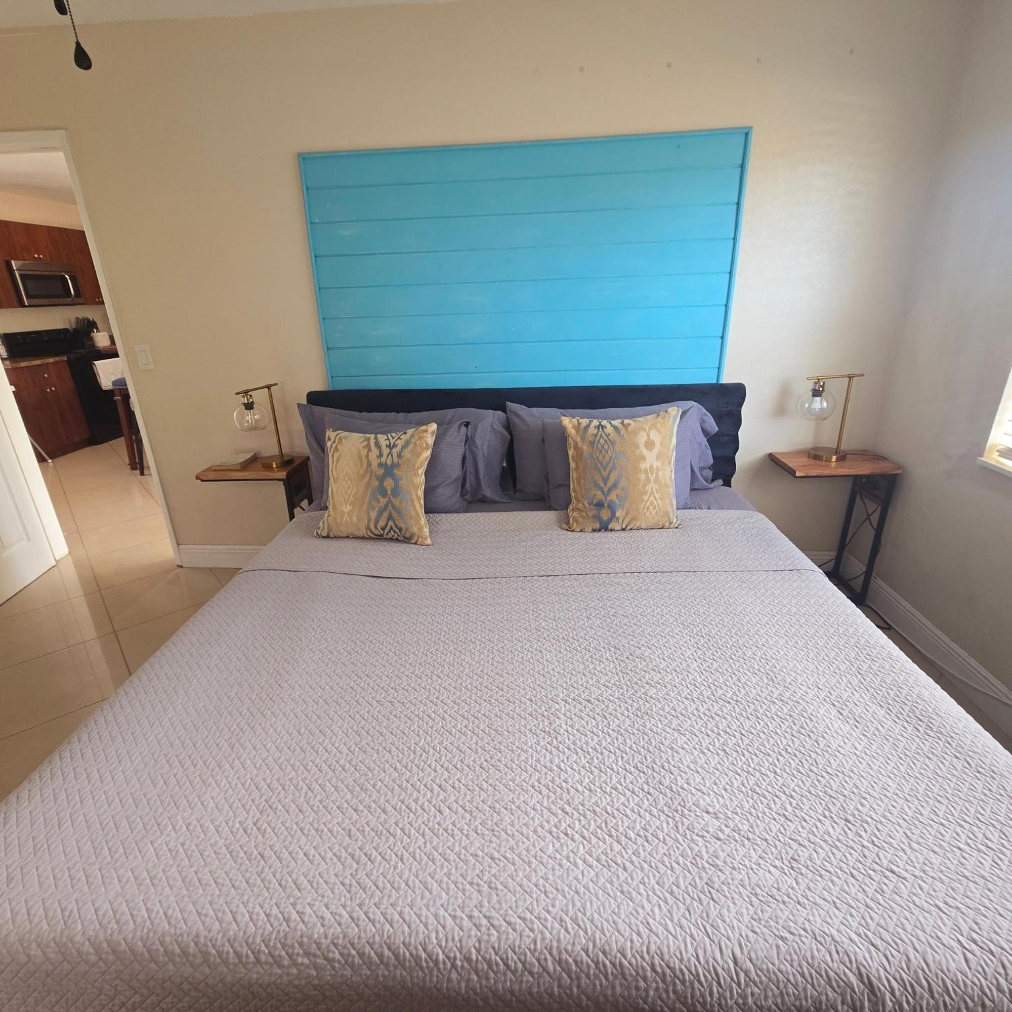 Equipped House W Pool & Patios, Near The Beaches, Prime Location- Ideal For Small Families, Coastal Haven Форт-Лодердейл Екстер'єр фото