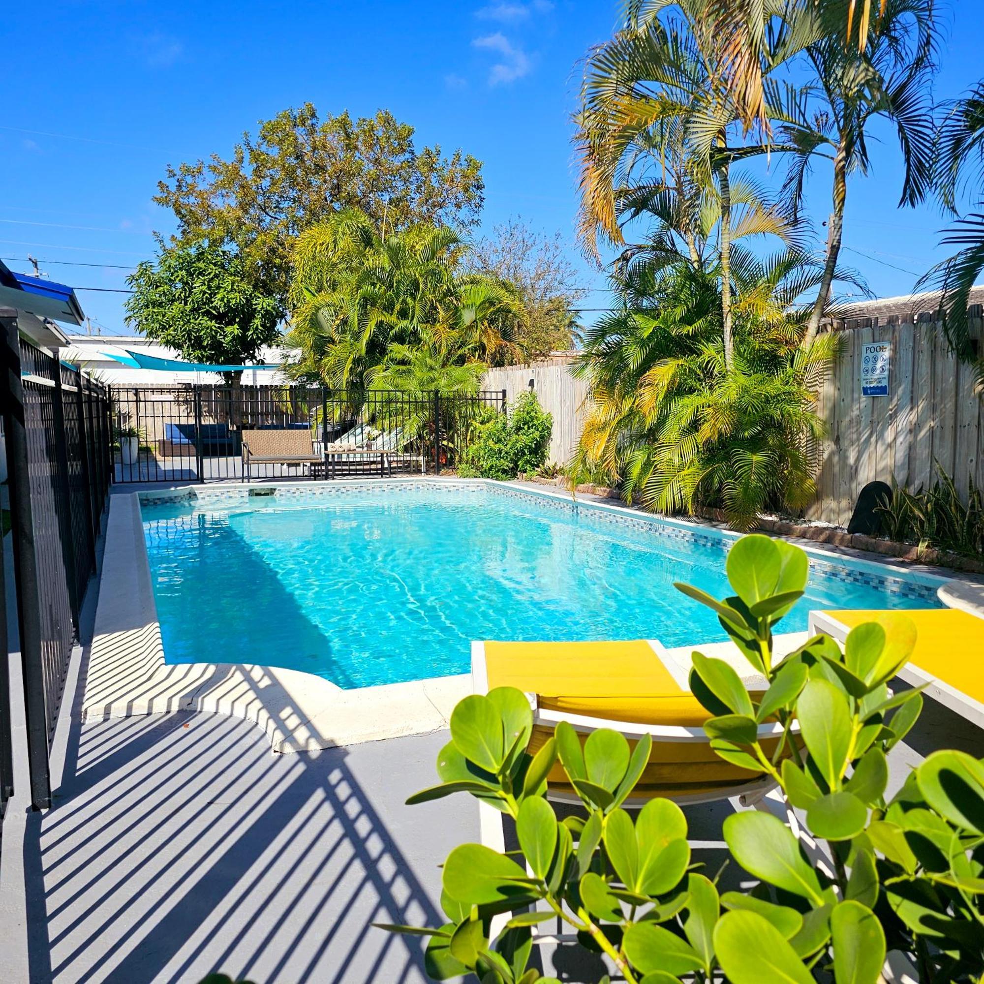 Equipped House W Pool & Patios, Near The Beaches, Prime Location- Ideal For Small Families, Coastal Haven Форт-Лодердейл Екстер'єр фото
