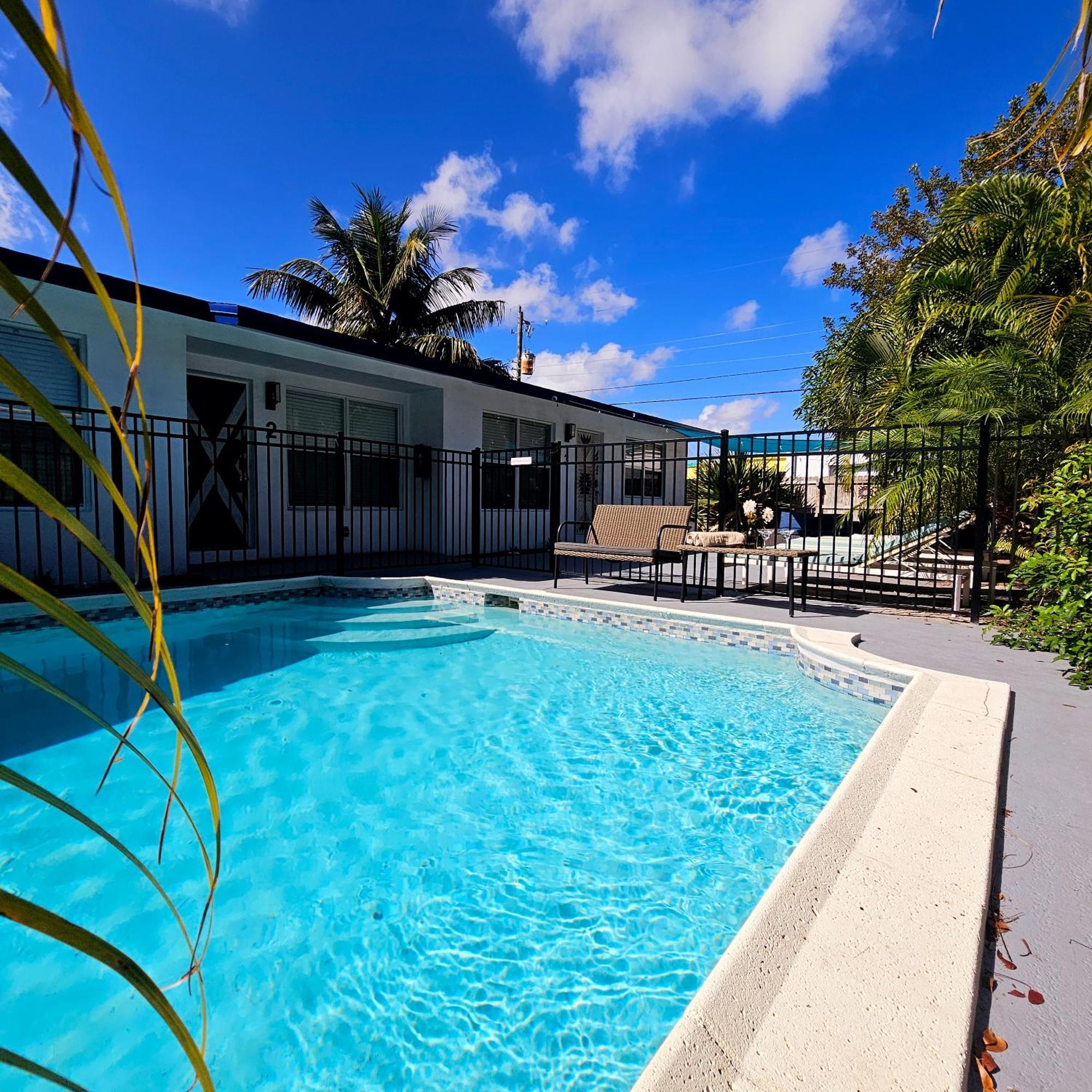 Equipped House W Pool & Patios, Near The Beaches, Prime Location- Ideal For Small Families, Coastal Haven Форт-Лодердейл Екстер'єр фото
